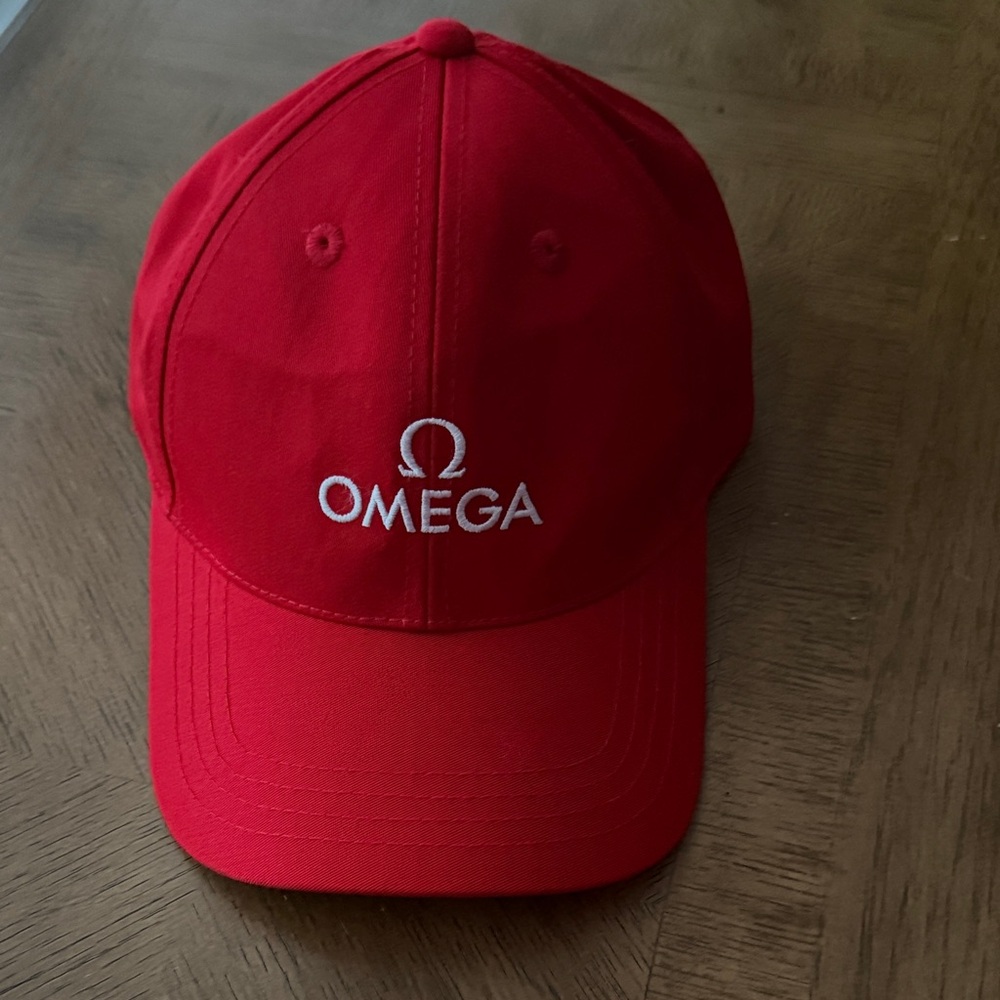 Omega Lucerne red hat